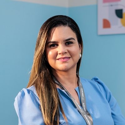 Toya Ludmilla, fonoaudióloga na ComTato
